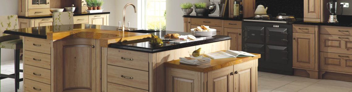 classic traditional country dante oak antiqued kitchen