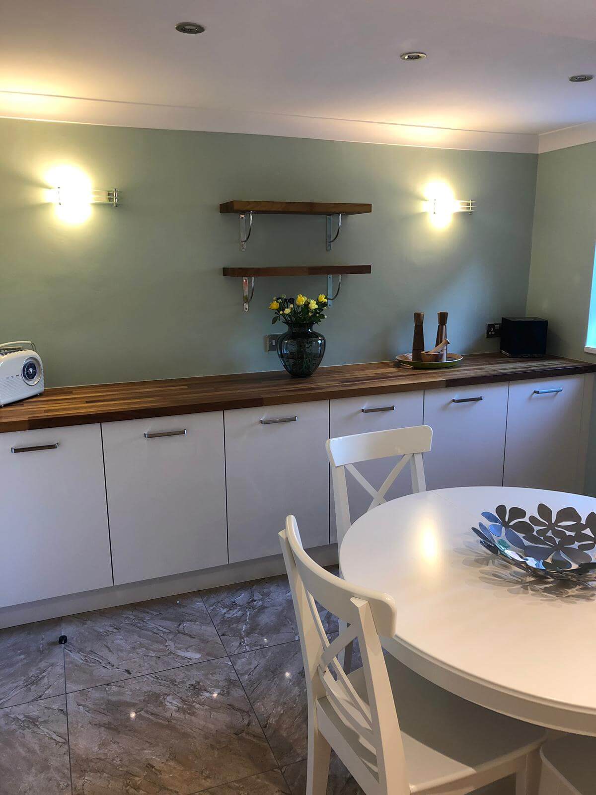 Kitchen Units With Table And Chairs